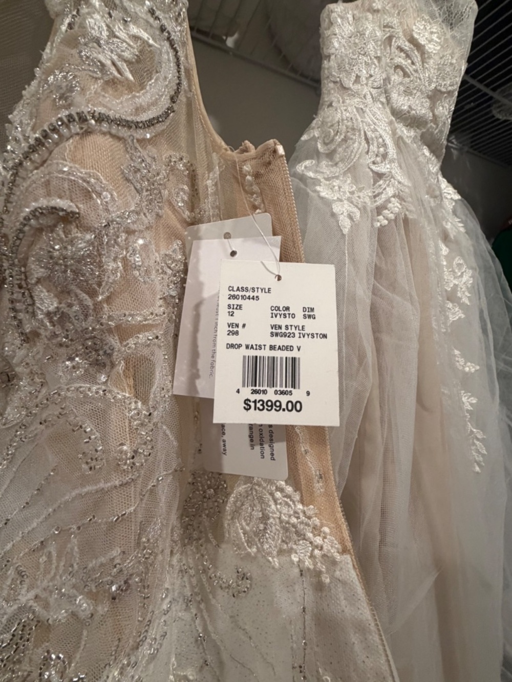 👰‍♀️ David’s Bridal Wedding Gown + Matching Flower Girl Dress & Veil 👰‍♀️ - Picture 4 of 10